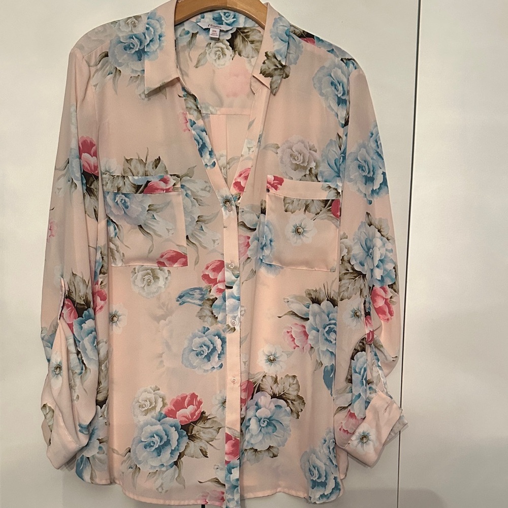 Baby pink floral blouse! Spring!!